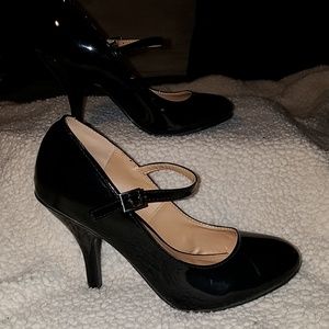 Black Maryjane Patent Leather Shoes Heels Sz 7 1/2